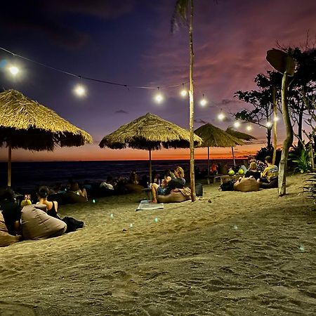 Hotel Uma Pantai Seseh Canggu Exterior foto