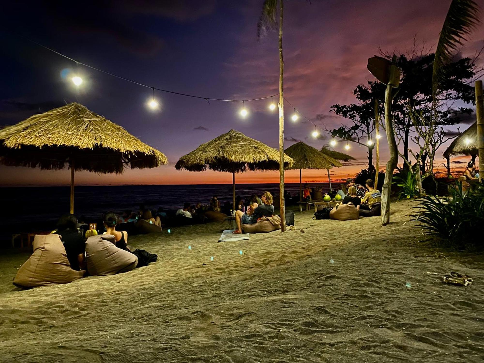 Hotel Uma Pantai Seseh Canggu Exterior foto